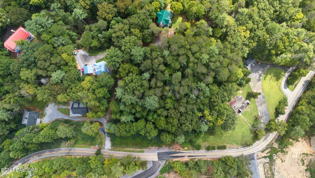 Photo of 2 Waldens Creek Rd, Sevierville, TN 37862 (MLS # 1315393)