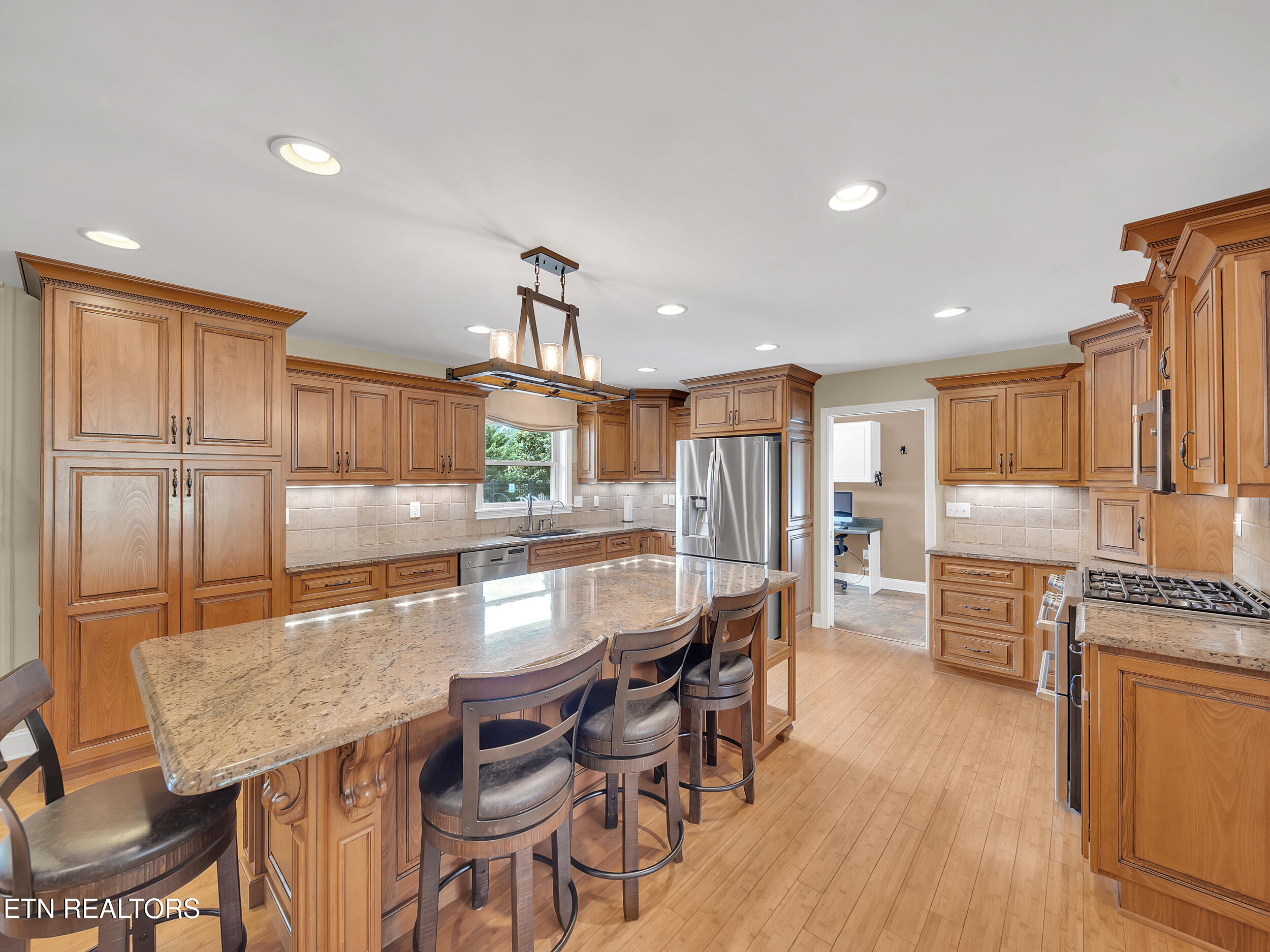 2006 Southwood Drive