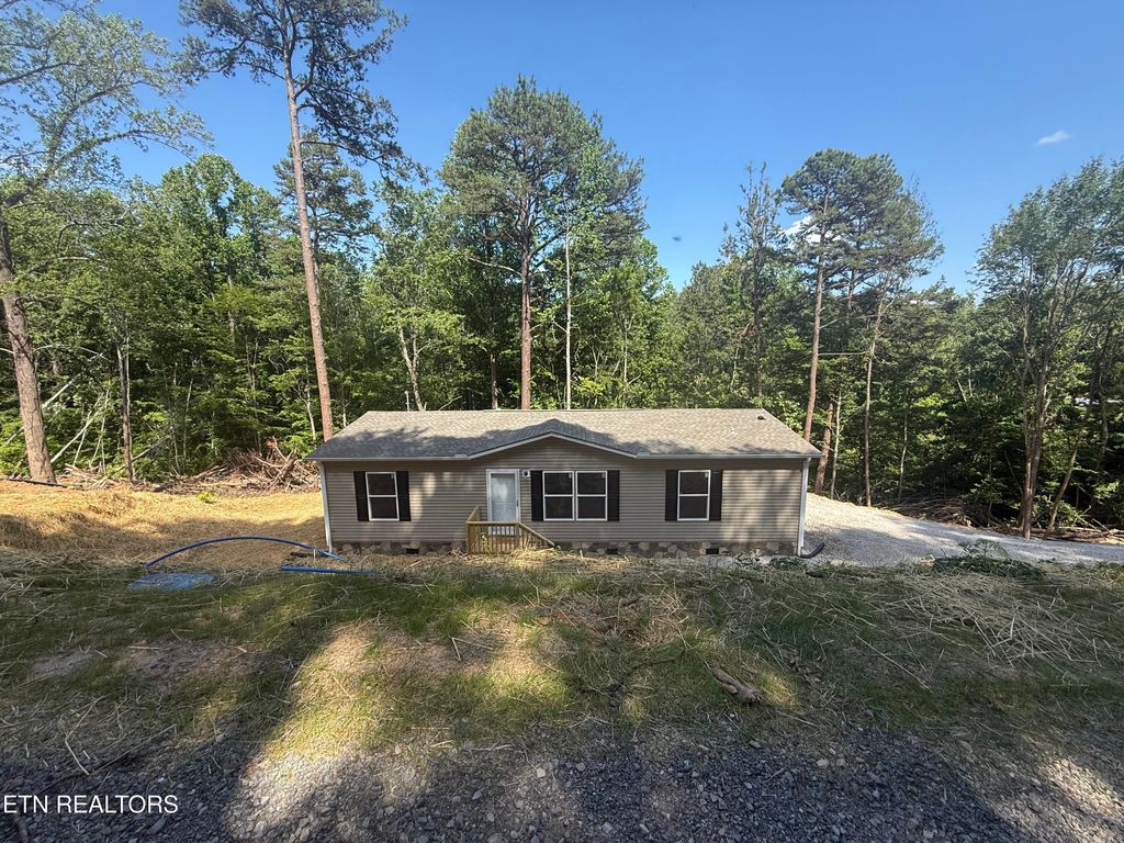 Photo of 355 Michaels Way, Newport, TN 37821 (MLS # 1340815)