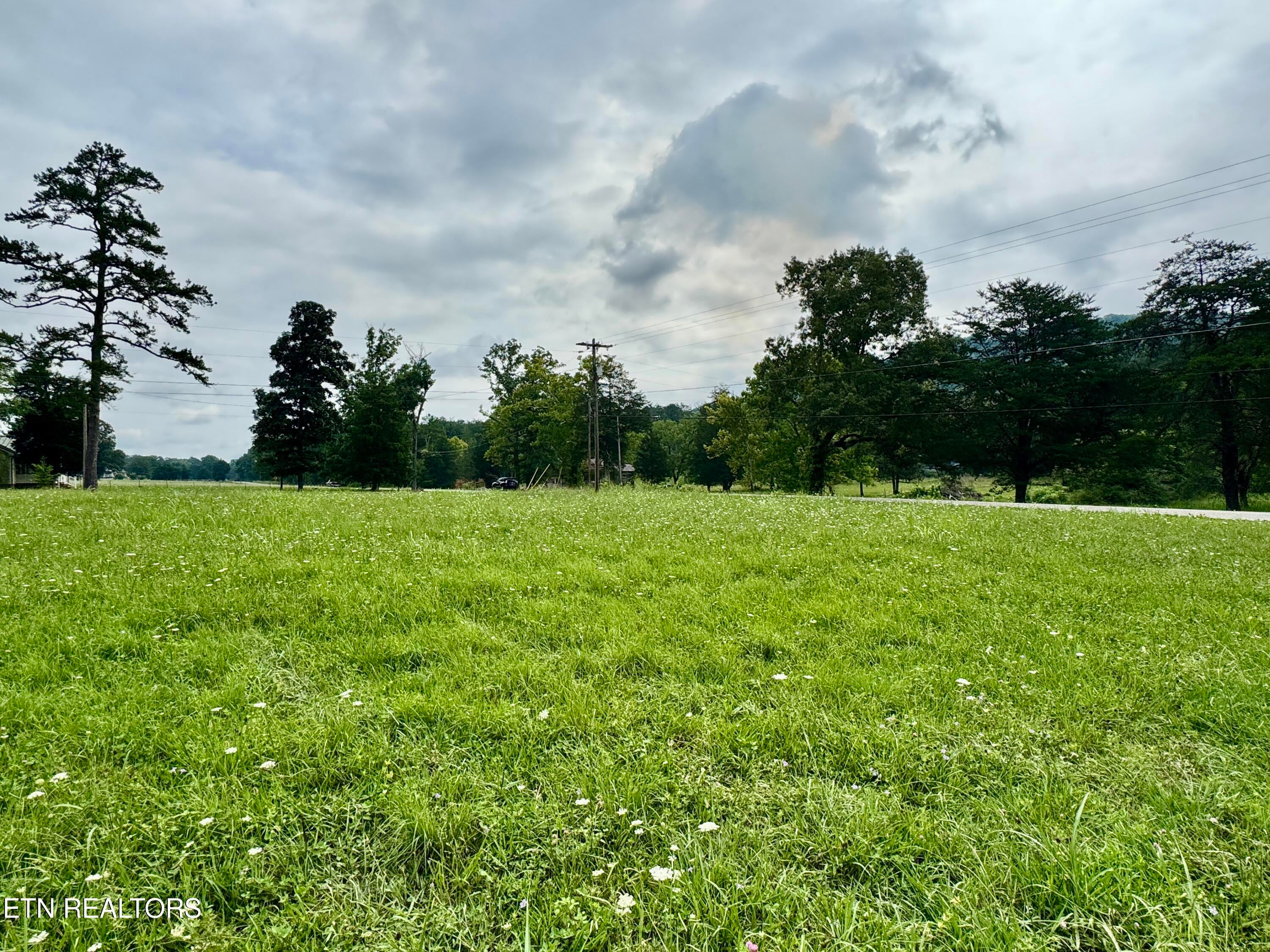 W Raccoon Valley Drive