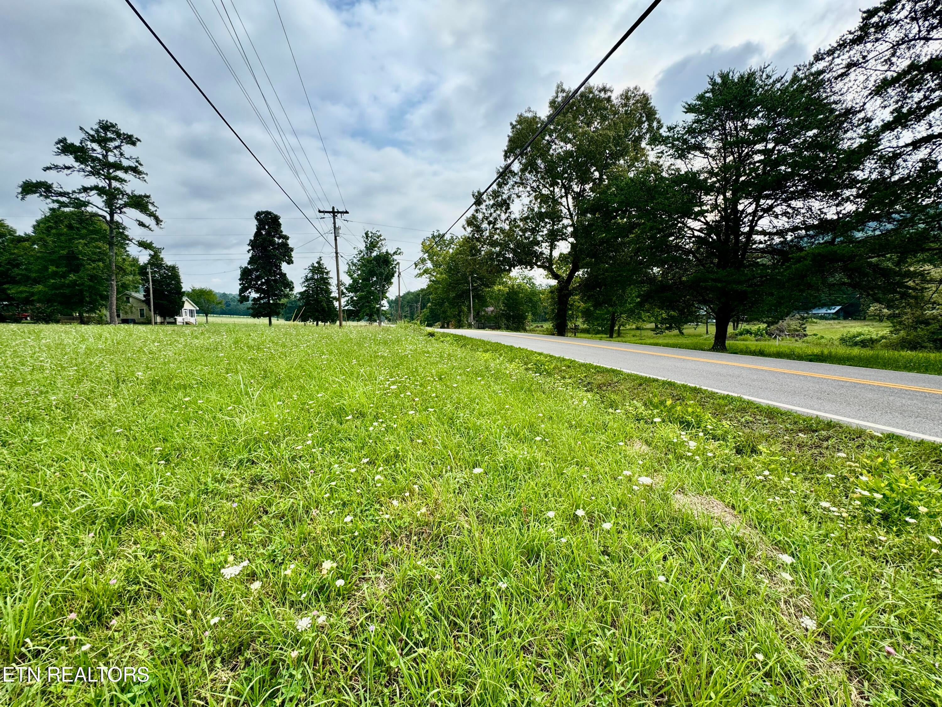 W Raccoon Valley Drive