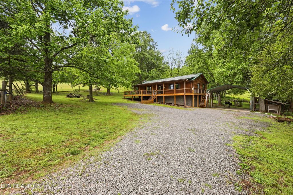 Photo of 11862 Roberson Springs Rd, Loudon, TN 37774 (MLS # 1338600)
