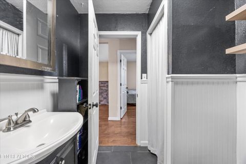 Tiny photo for 640 Camp Ridge Rd, LaFollette, TN 37766 (MLS # 1317041)