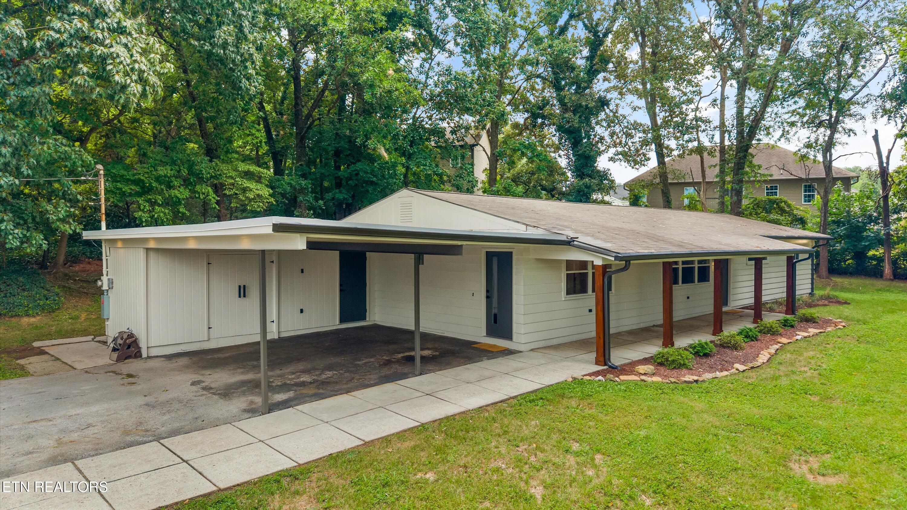 1700 Lockwood Drive