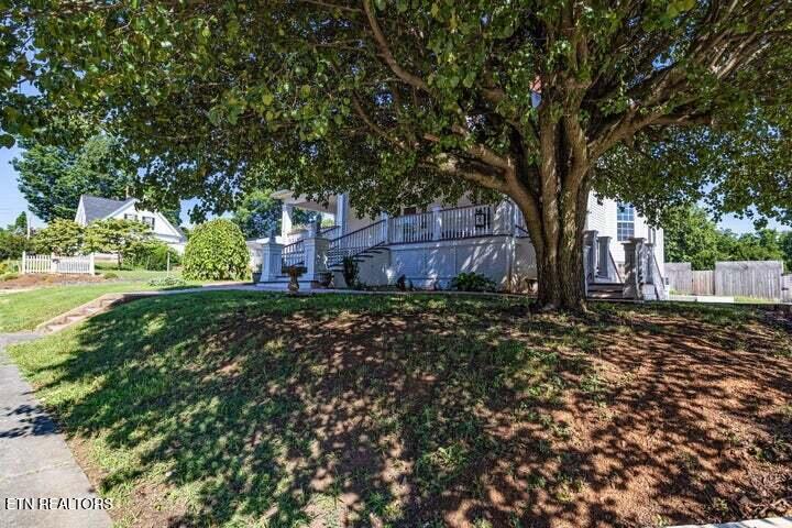 721 E First North St