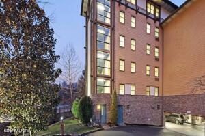 215 Woliss Lane Units 209, 312,510 Lane