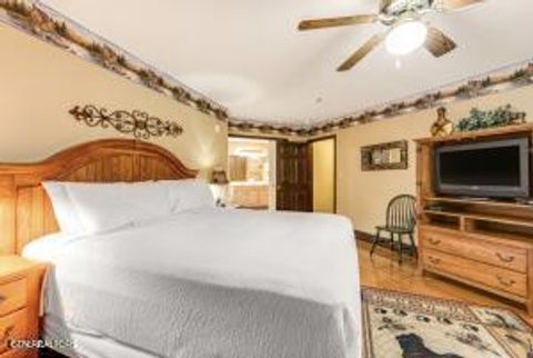 Tiny photo for 215 Woliss Lane Units 209, 312,510 Lane, Gatlinburg, TN 37738 (MLS # 1329306)