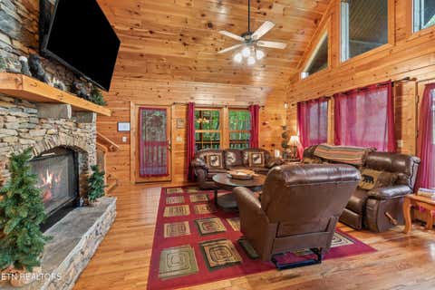 Tiny photo for 2810 Ridge Creek Circle, Sevierville, TN 37876 (MLS # 1349710)