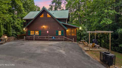 Tiny photo for 2810 Ridge Creek Circle, Sevierville, TN 37876 (MLS # 1349710)