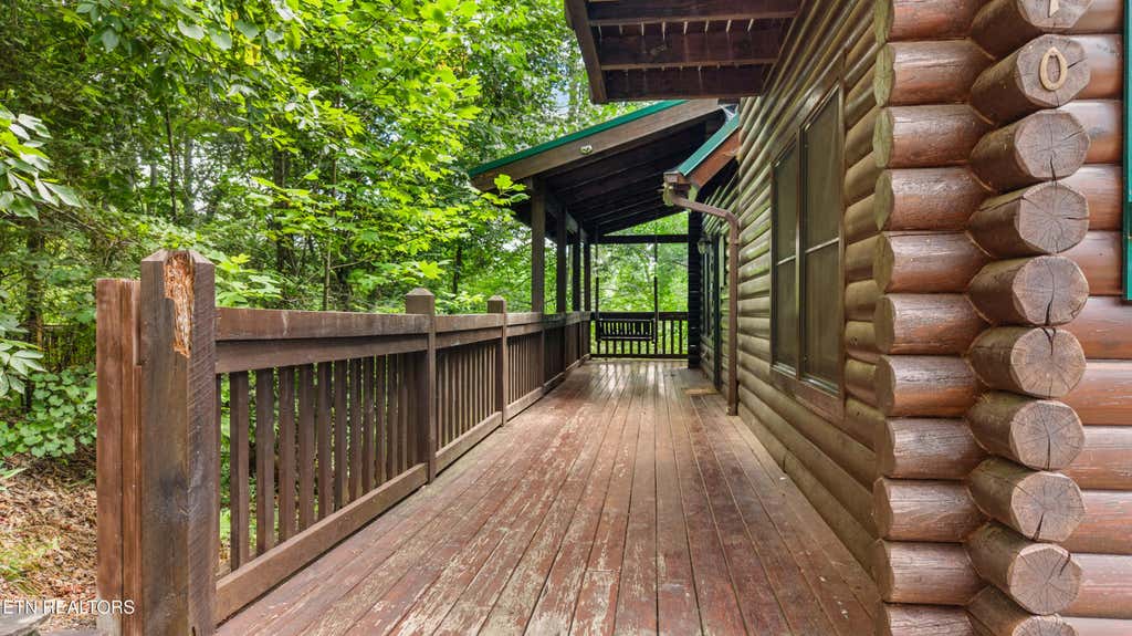 Photo of 2810 Ridge Creek Circle, Sevierville, TN 37876 (MLS # 1349710)