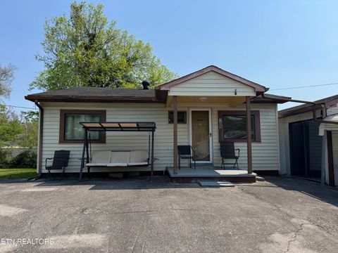 Photo of 709 Fowler St, Clinton, TN 37716 (MLS # 1336363)