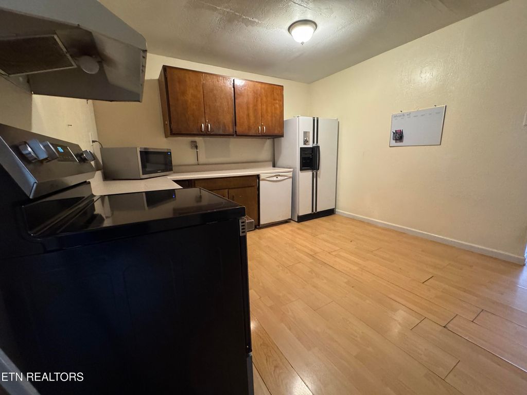 Photo of 709 Fowler St, Clinton, TN 37716 (MLS # 1336363)