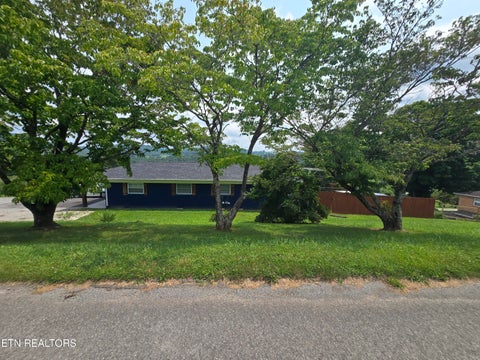 Tiny photo for 221 Rose Drive, Tazewell, TN 37879 (MLS # 1349853)