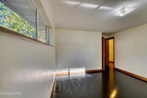 Tiny photo for 324 Mayflower Drive, Knoxville, TN 37920 (MLS # 1319474)