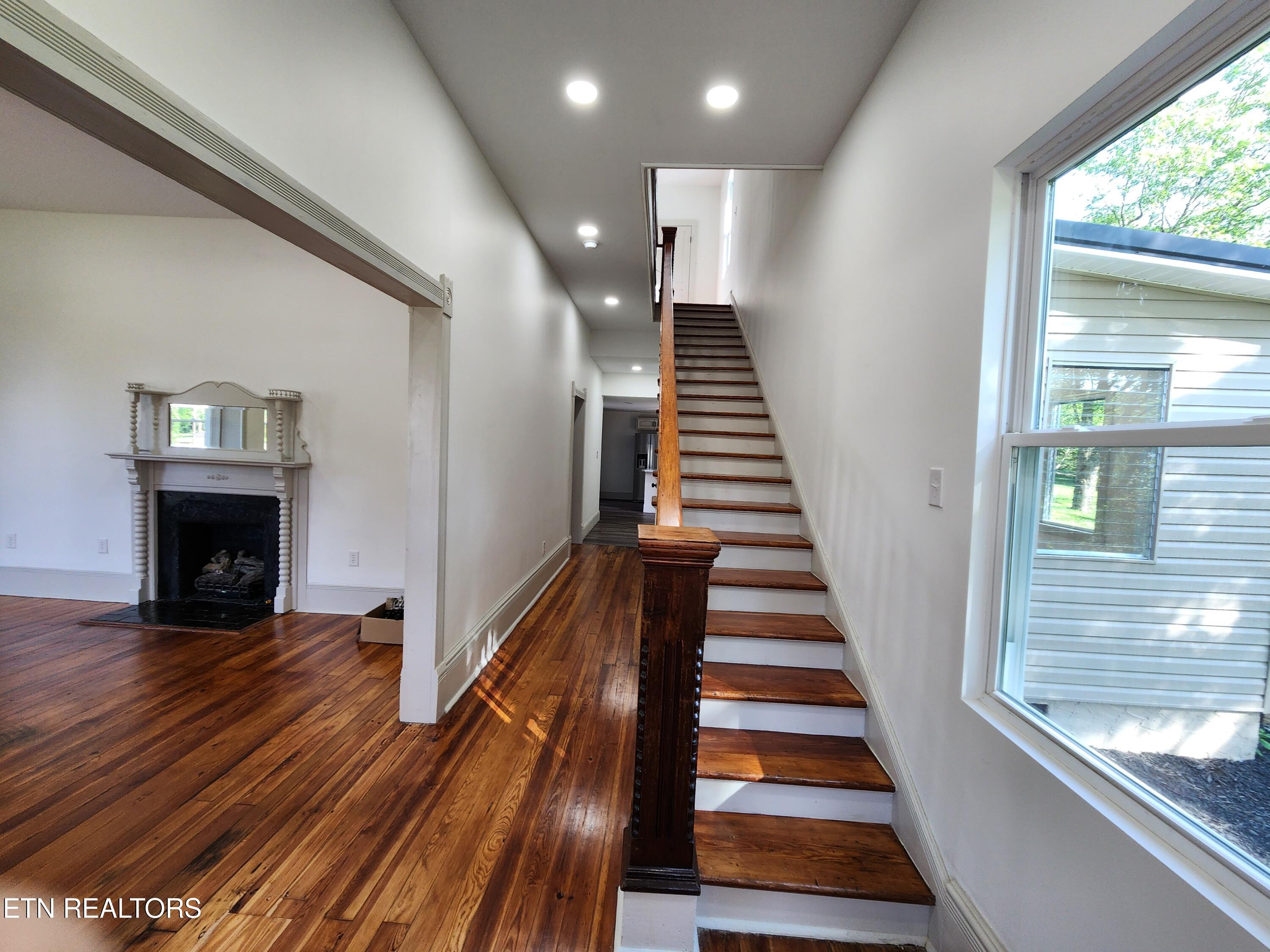 1 Magnolia St
