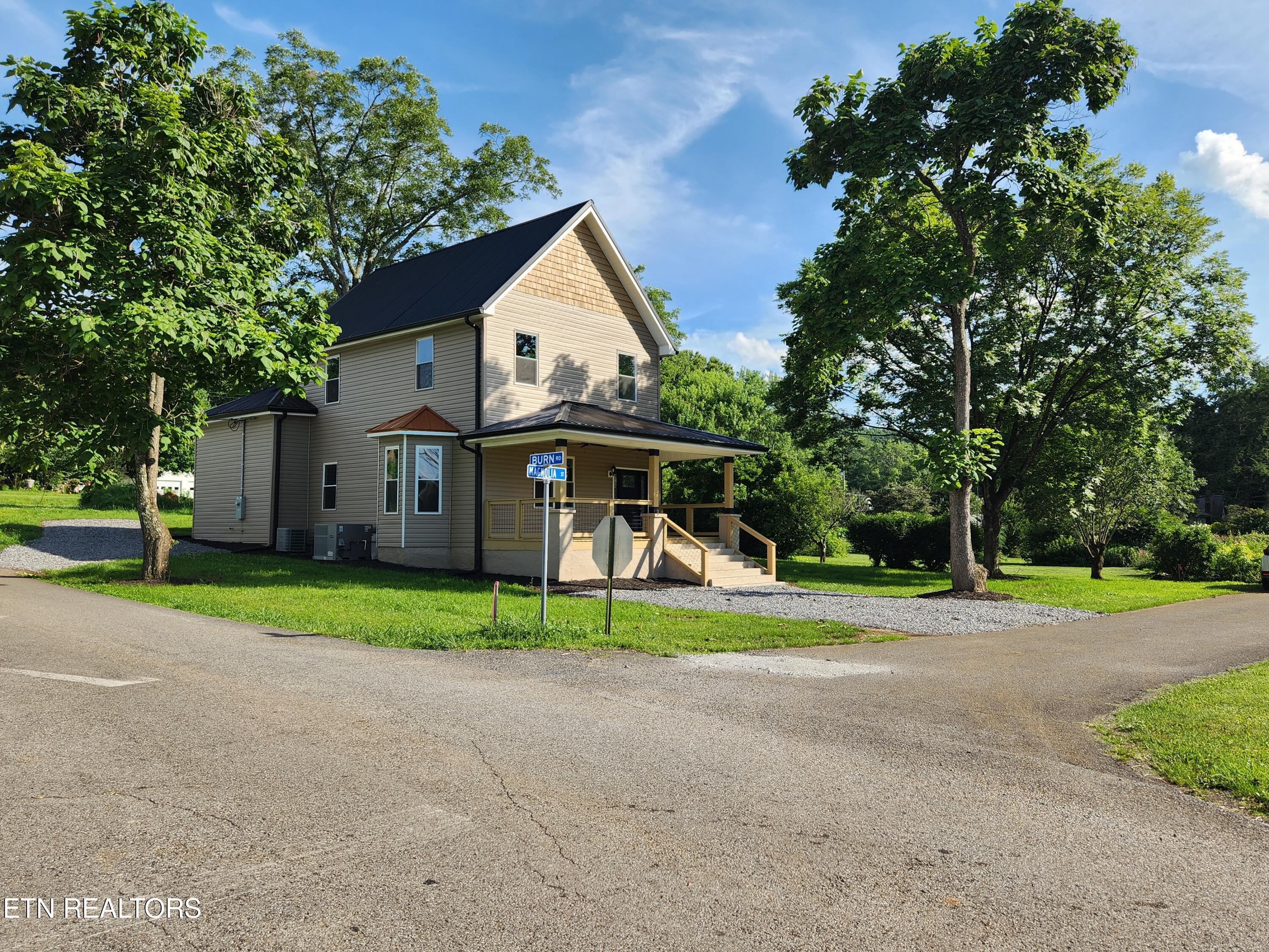1 Magnolia St
