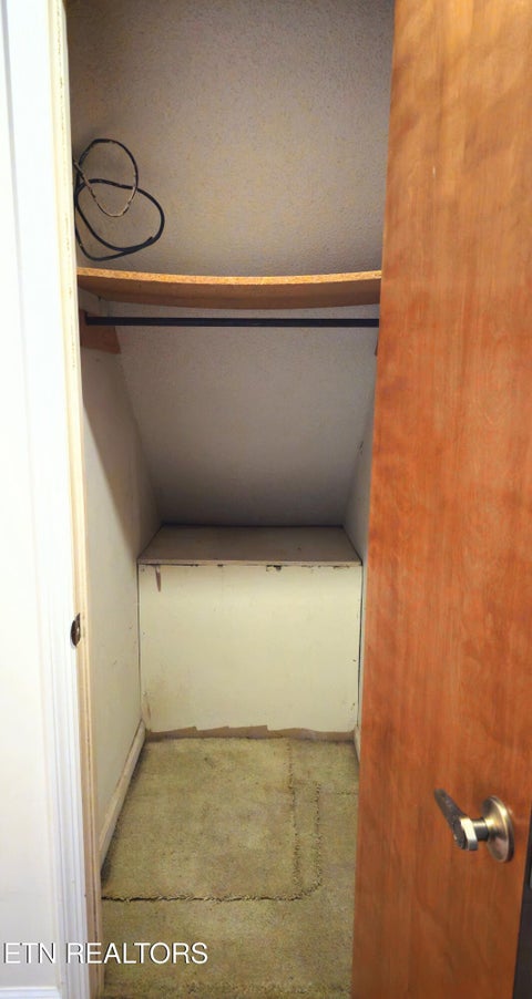 Tiny photo for 111 Claremont Rd, Oak Ridge, TN 37830 (MLS # 1350255)