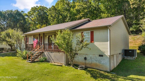 Tiny photo for 175 Alpine Drive, Lenoir City, TN 37771 (MLS # 1360029)