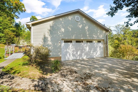 Tiny photo for 175 Alpine Drive, Lenoir City, TN 37771 (MLS # 1360029)