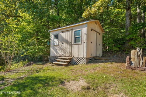 Tiny photo for 175 Alpine Drive, Lenoir City, TN 37771 (MLS # 1360029)