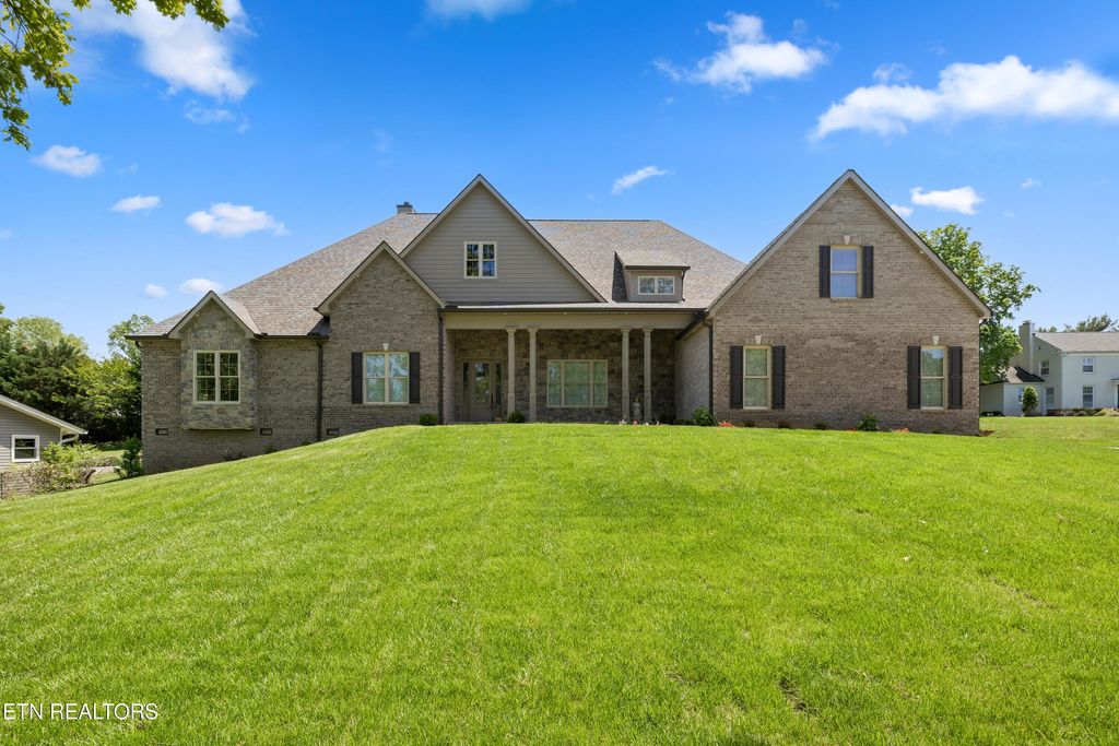 Photo of 7720 Westland Drive, Knoxville, TN 37919 (MLS # 1339553)