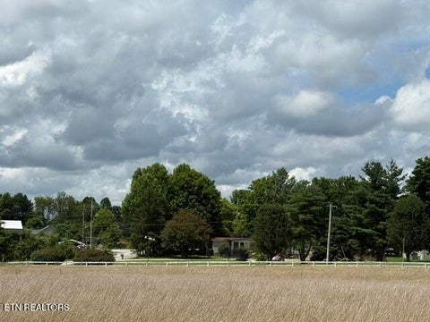 Photo of 139 S Sycamore Lane, Crossville, TN 38572 (MLS # 1357750)