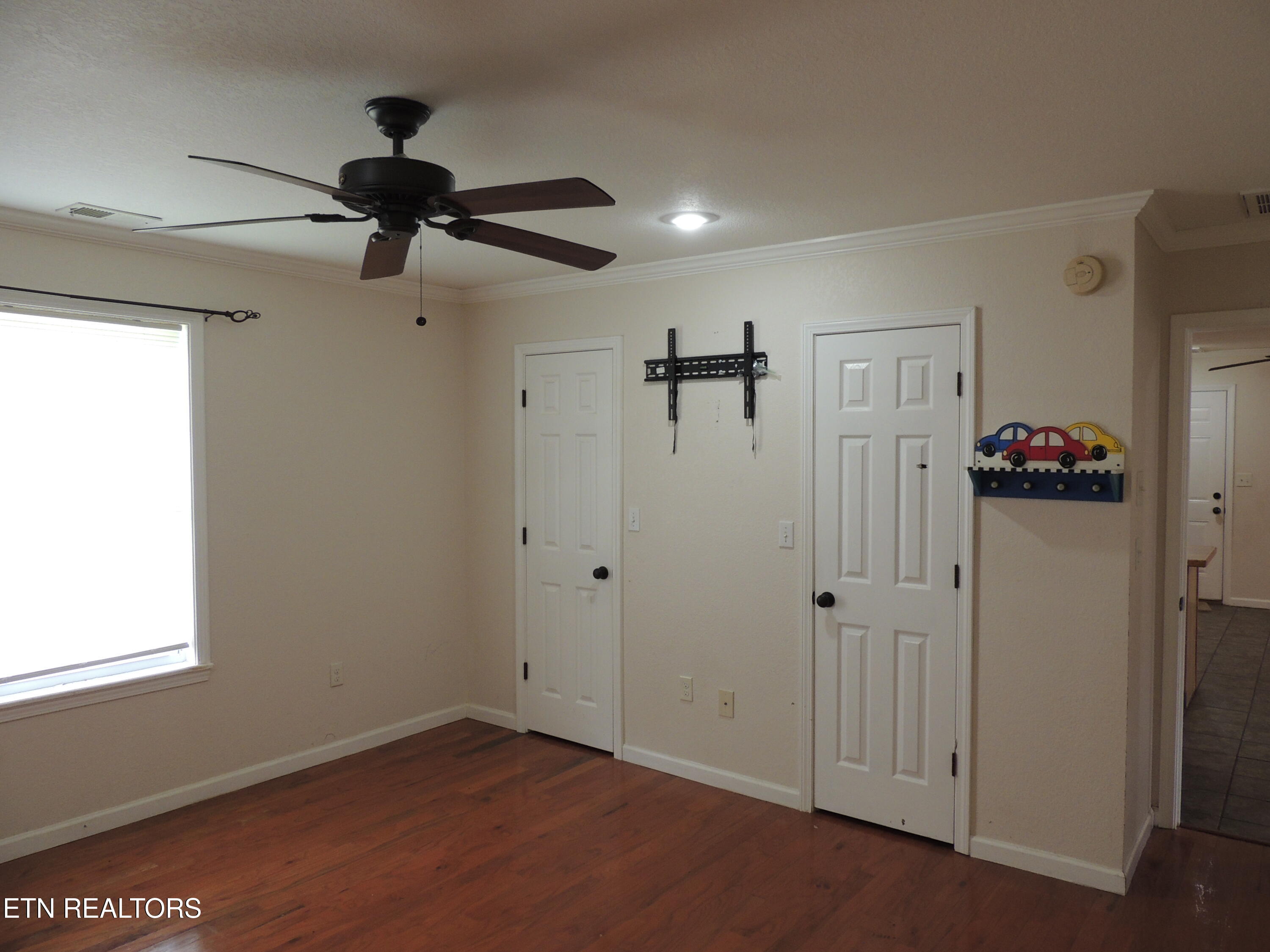 599 ISLAND FORD Rd