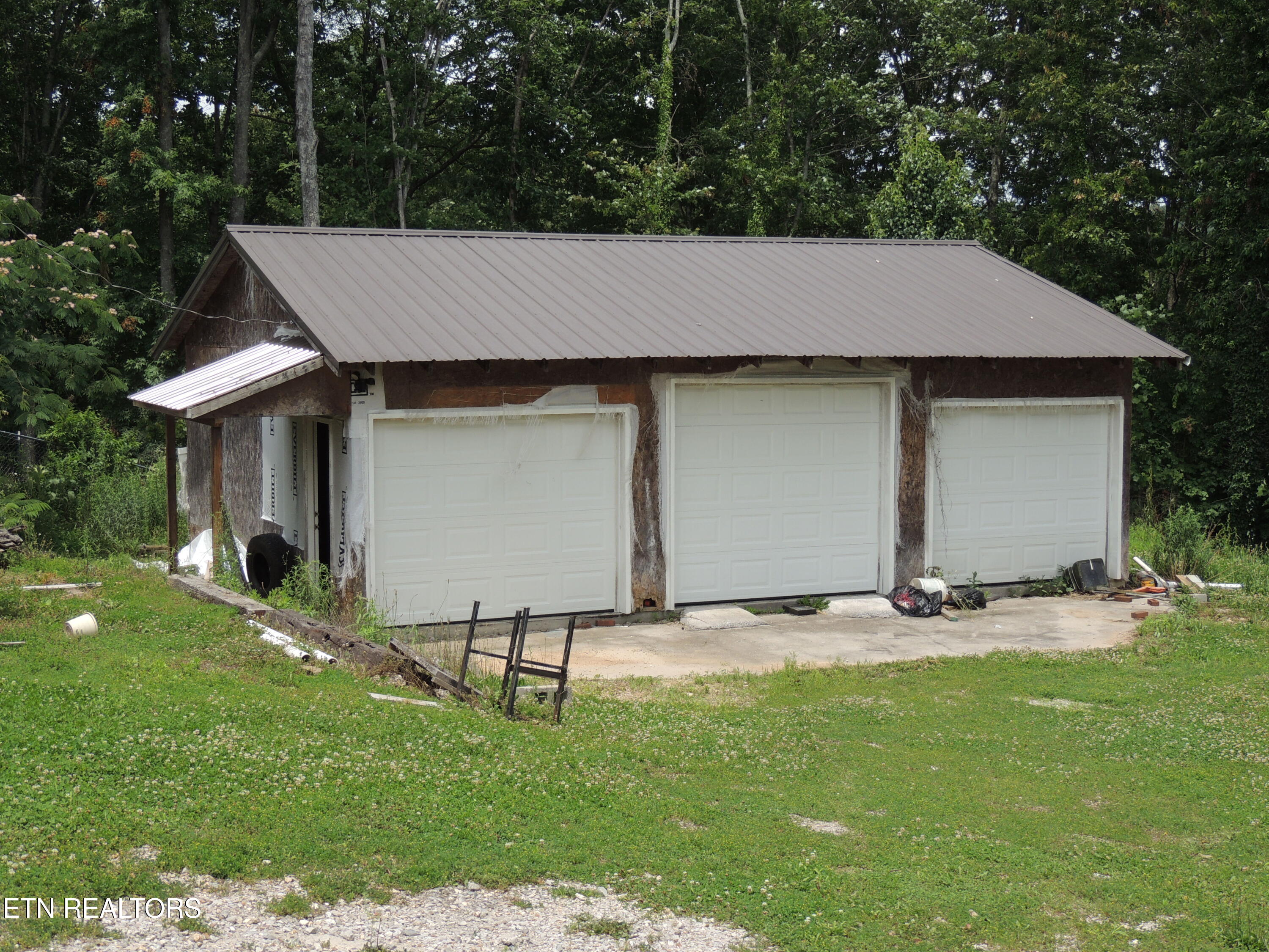 599 ISLAND FORD Rd