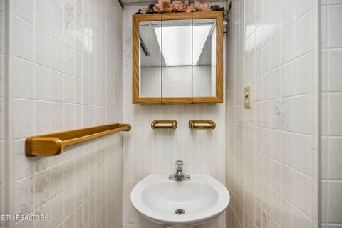 Tiny photo for 6911 Sevierville Pike, Knoxville, TN 37920 (MLS # 1338717)