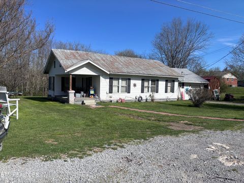 Photo of 218 Ewing Ave, New Tazewell, TN 37825 (MLS # 1334008)