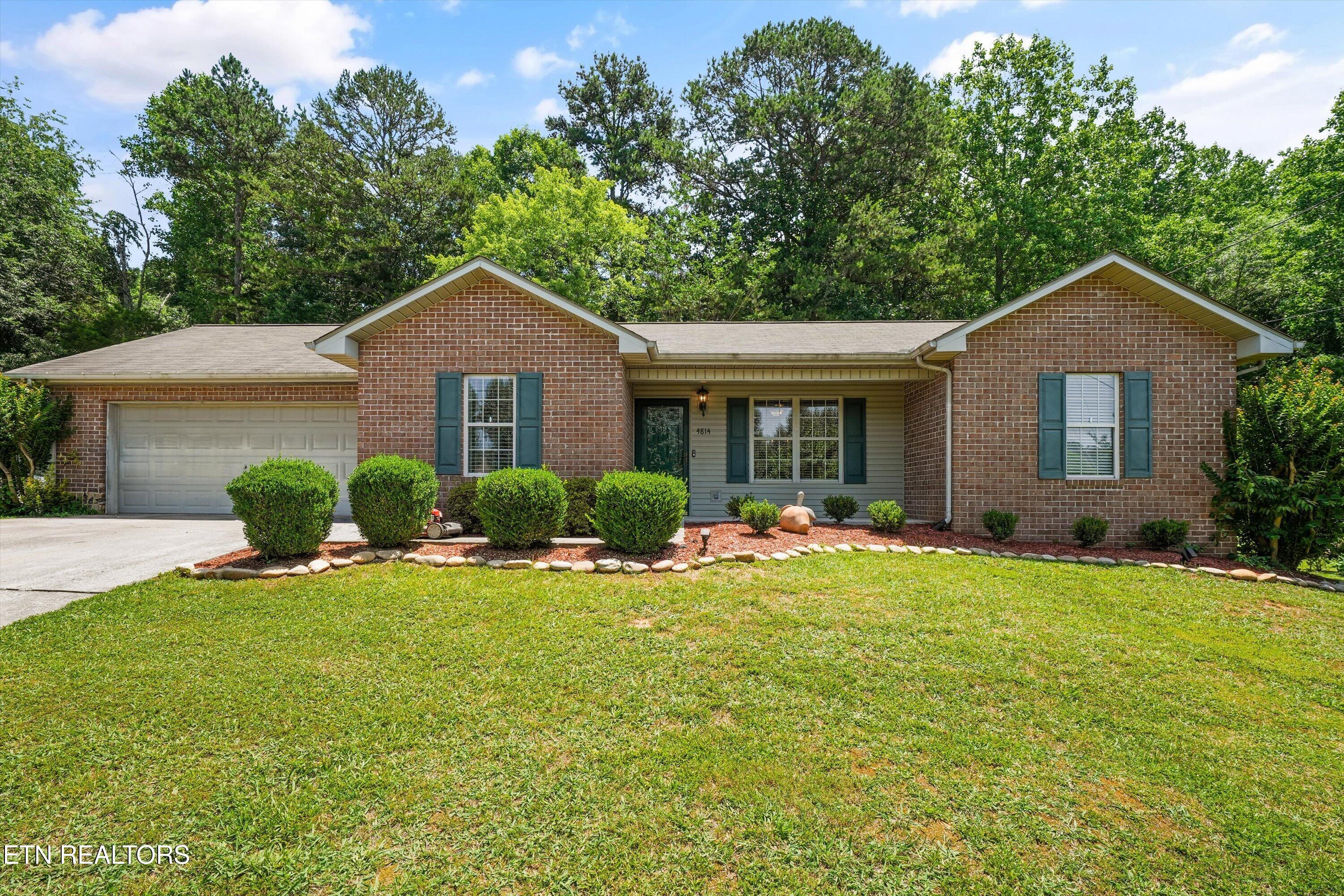 4814 Evangeline Lane
