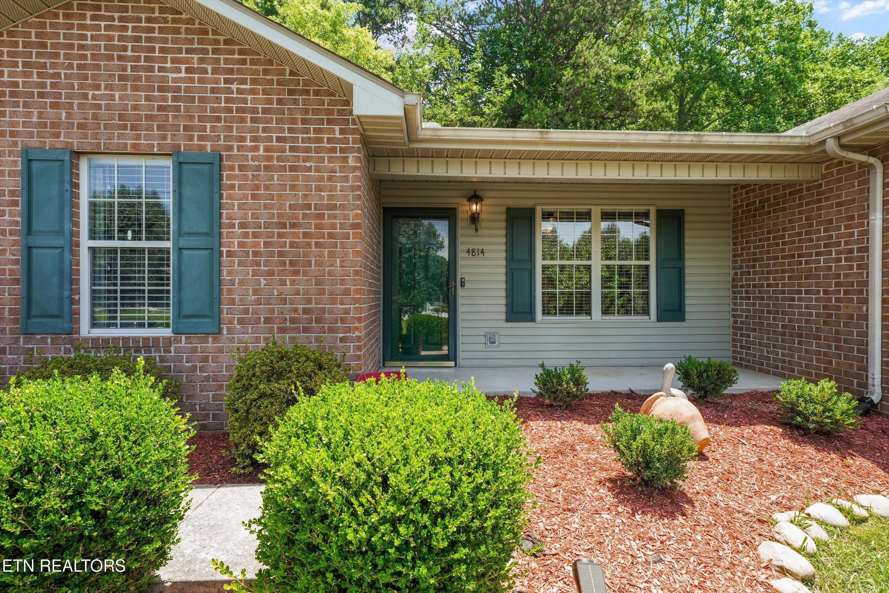 4814 Evangeline Lane