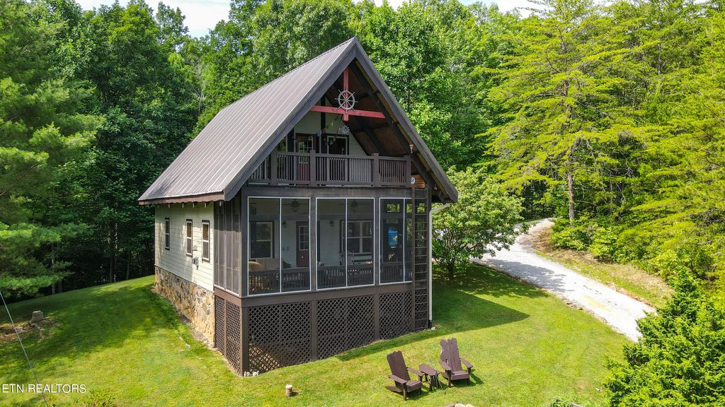 Photo of 823 Yellow Nugget Rd, Tellico Plains, TN 37385 (MLS # 1267346)