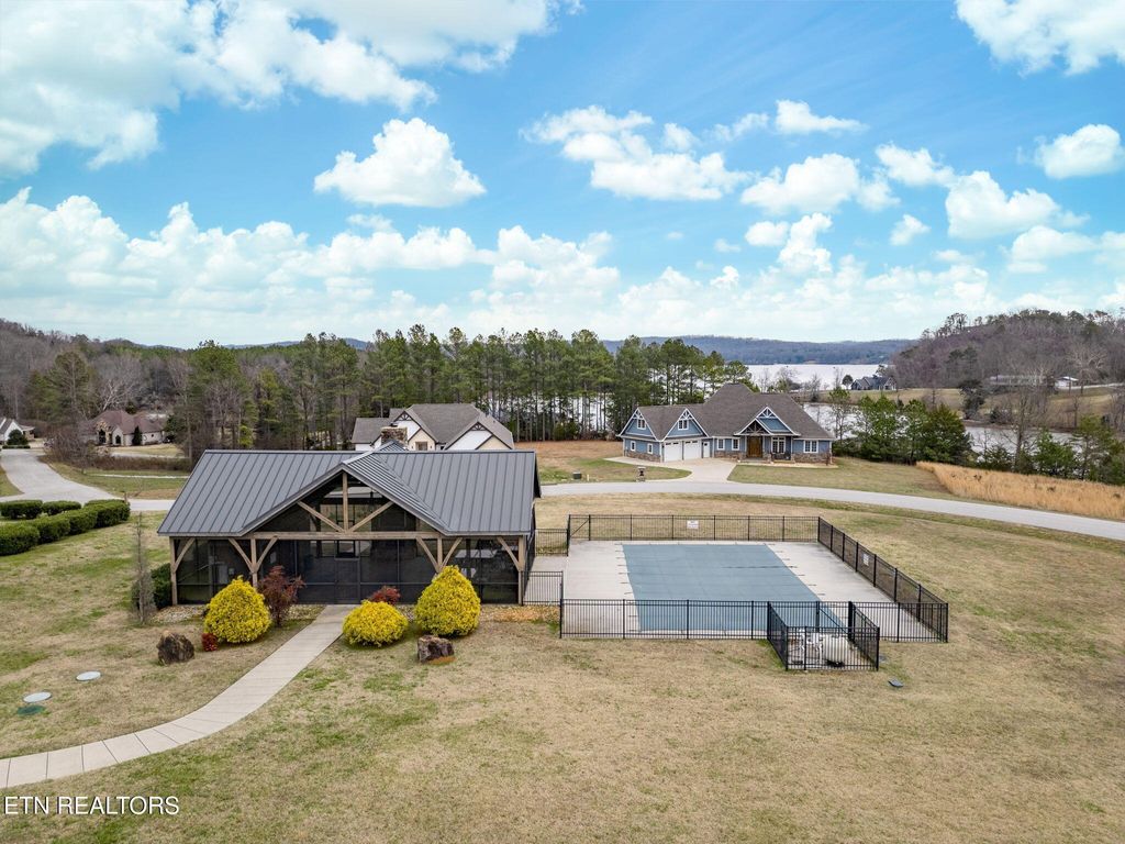 Photo of 205 Reserve Point, Kingston, TN 37763 (MLS # 1326520)