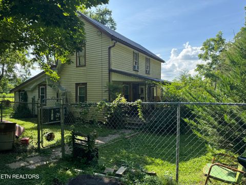 5640 Brimstone Rd Robbins TN 37852