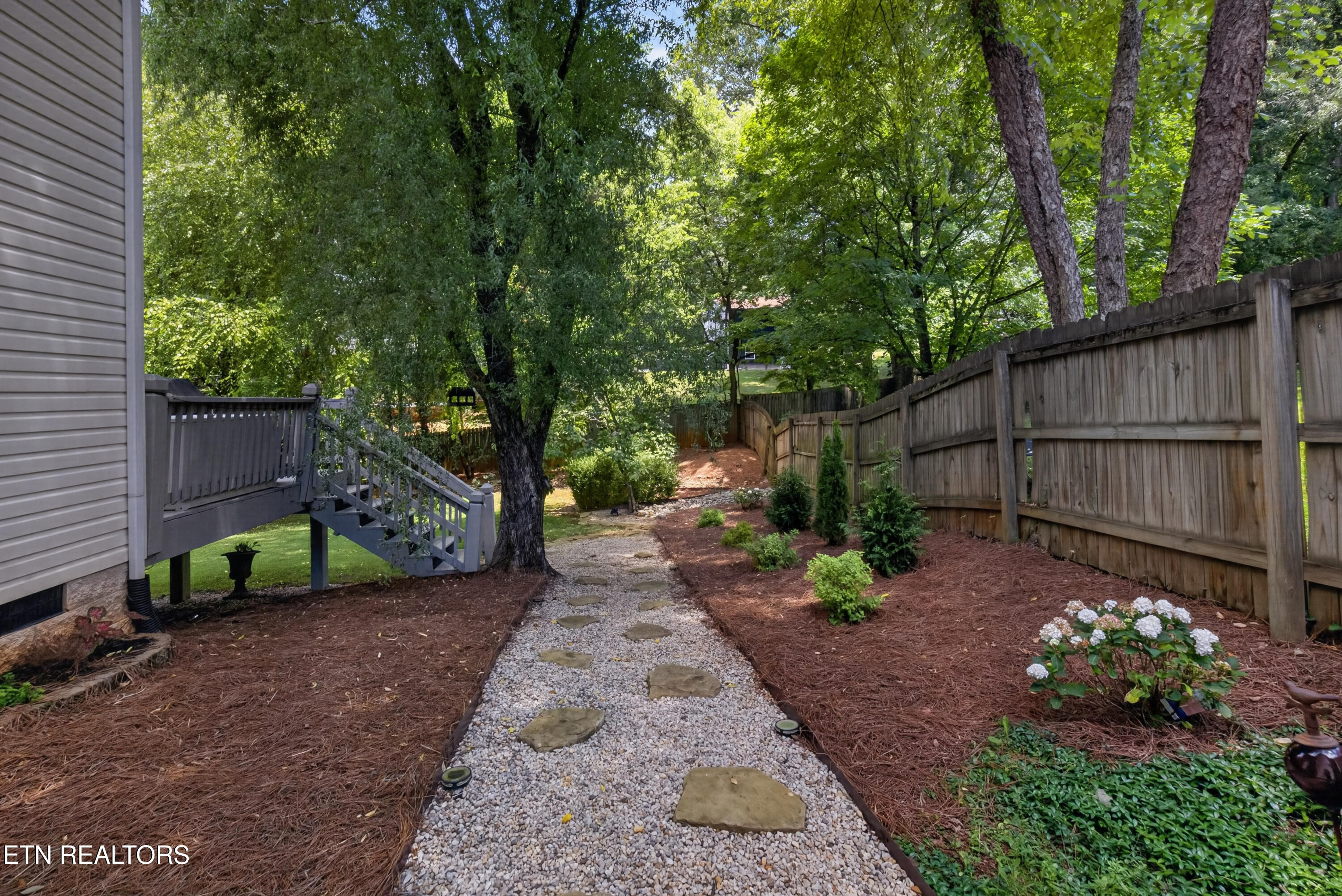 1332 Pershing Hill Lane