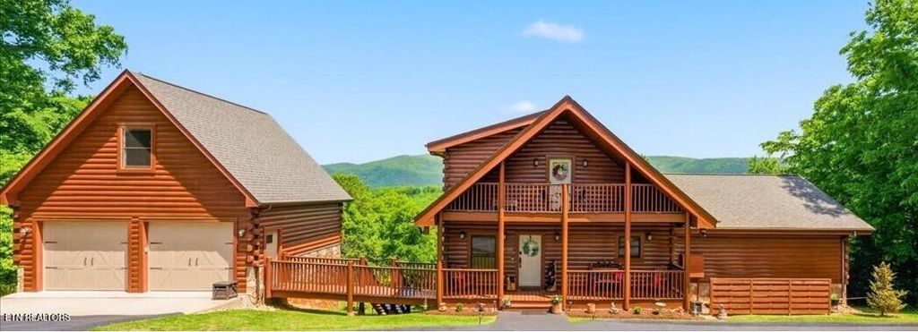 Photo of 2732 Cayanne Rd, Cosby, TN 37722 (MLS # 1339834)