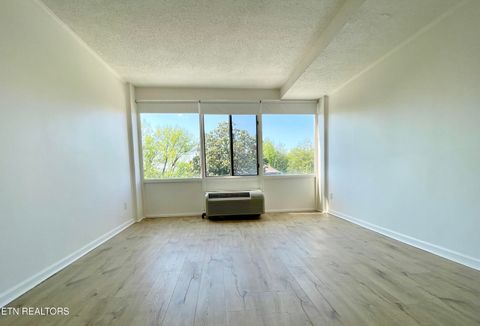 Tiny photo for 1700 Clinch Ave #510, Knoxville, TN 37916 (MLS # 1338195)