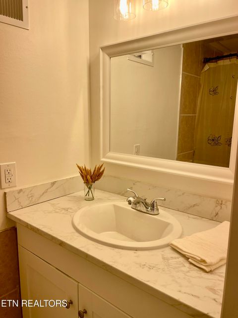 Tiny photo for 1700 Clinch Ave #510, Knoxville, TN 37916 (MLS # 1338195)