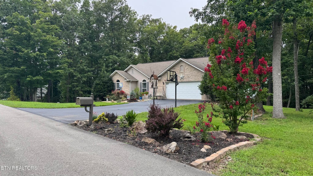 Photo of 160 Brady Lane, Oneida, TN 37841 (MLS # 1310753)