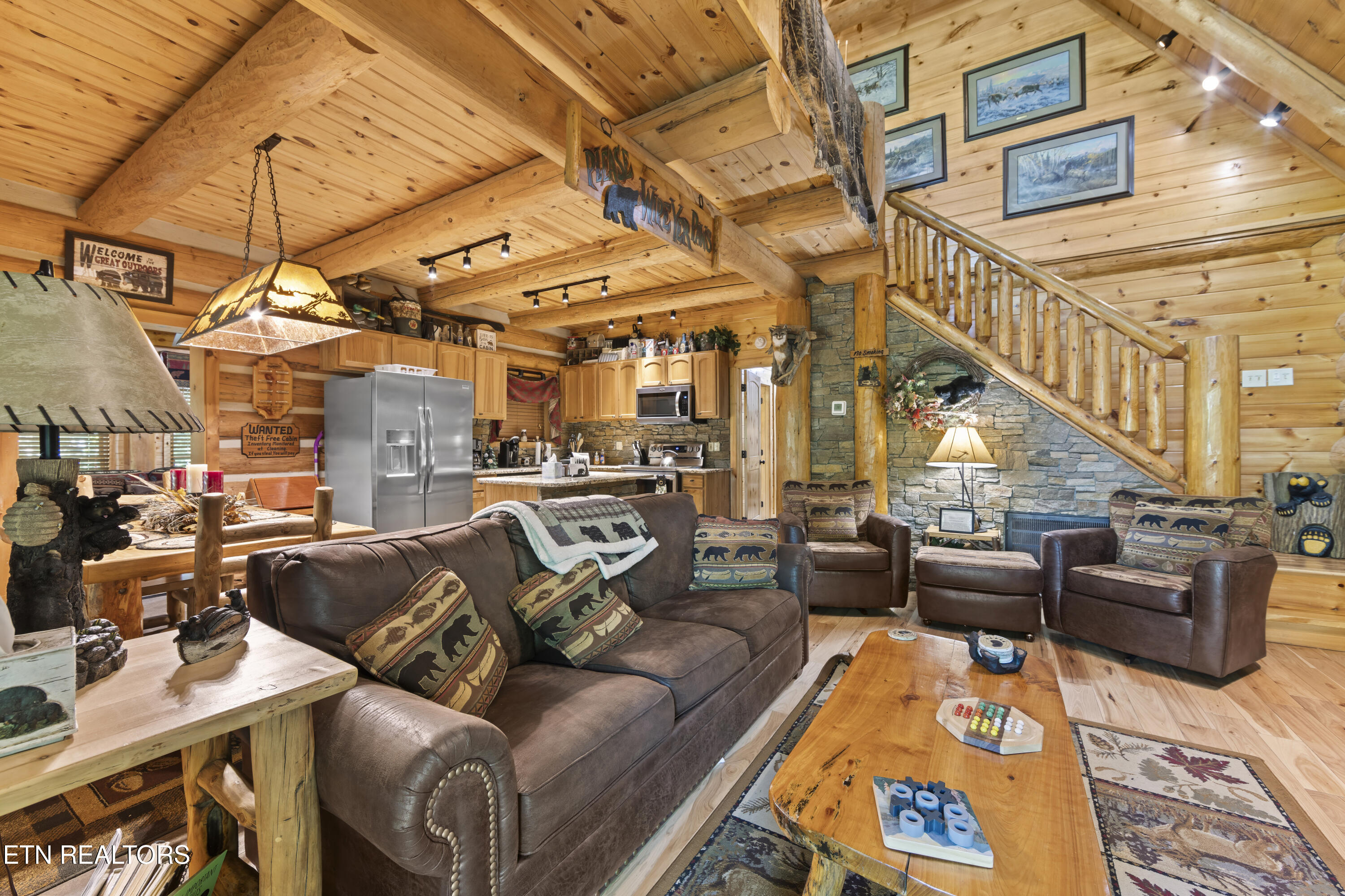 3685 Scottish Highland Way Way