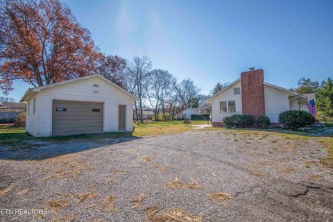 Tiny photo for 404 Douglas Lane, Clinton, TN 37716 (MLS # 1322672)
