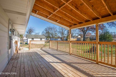 Tiny photo for 404 Douglas Lane, Clinton, TN 37716 (MLS # 1322672)