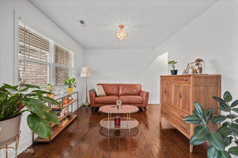 Tiny photo for 165 Crossroads Blvd, Oak Ridge, TN 37830 (MLS # 1326134)