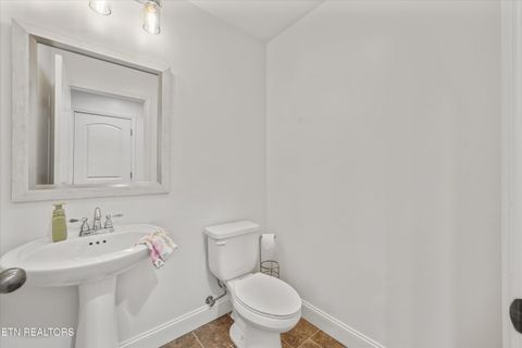 Tiny photo for 165 Crossroads Blvd, Oak Ridge, TN 37830 (MLS # 1326134)