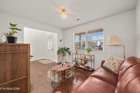 Tiny photo for 165 Crossroads Blvd, Oak Ridge, TN 37830 (MLS # 1326134)