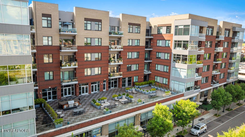 333 W Depot Ave 414