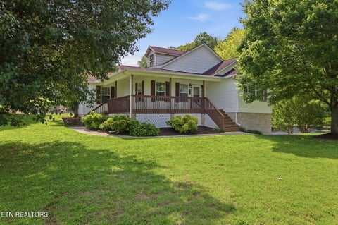 Photo of 708 New Clear Branch Rd, Rocky Top, TN 37769 (MLS # 1345765)
