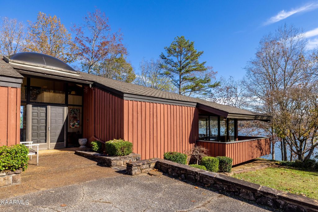 Photo of 3699 Crown Point Rd, Louisville, TN 37777 (MLS # 1233259)