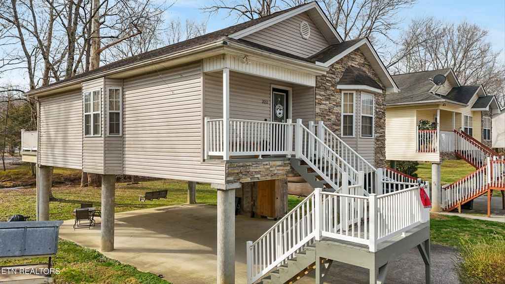 Photo of 2032 Slippery Rock Circle, Pigeon Forge, TN 37862 (MLS # 1331083)